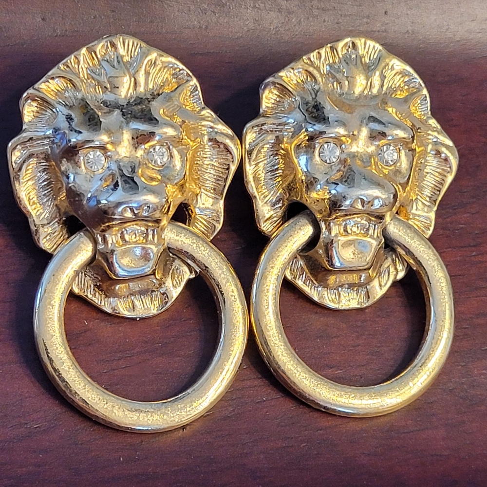 Lion Head Door Knocker Earrings Gold Plated Crystal Eyes KENNETH J LANE x AVON - Picture 14 of 15